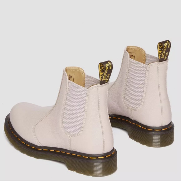Dr. Martens 2976 Chelsea Boots 7 NWT - Picture 6 of 14